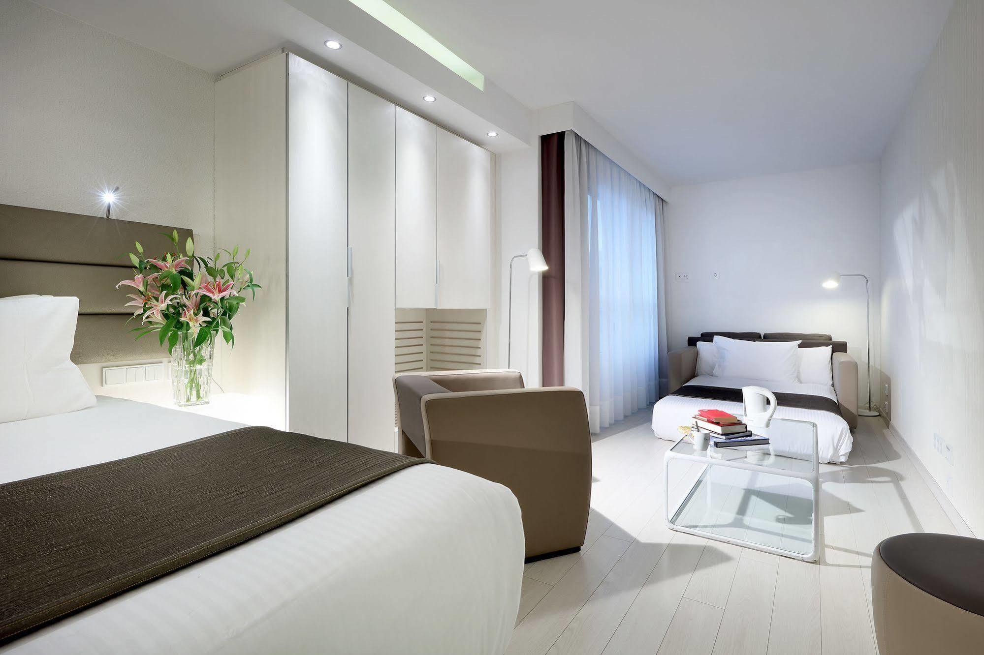 Hotel Eurostars Book